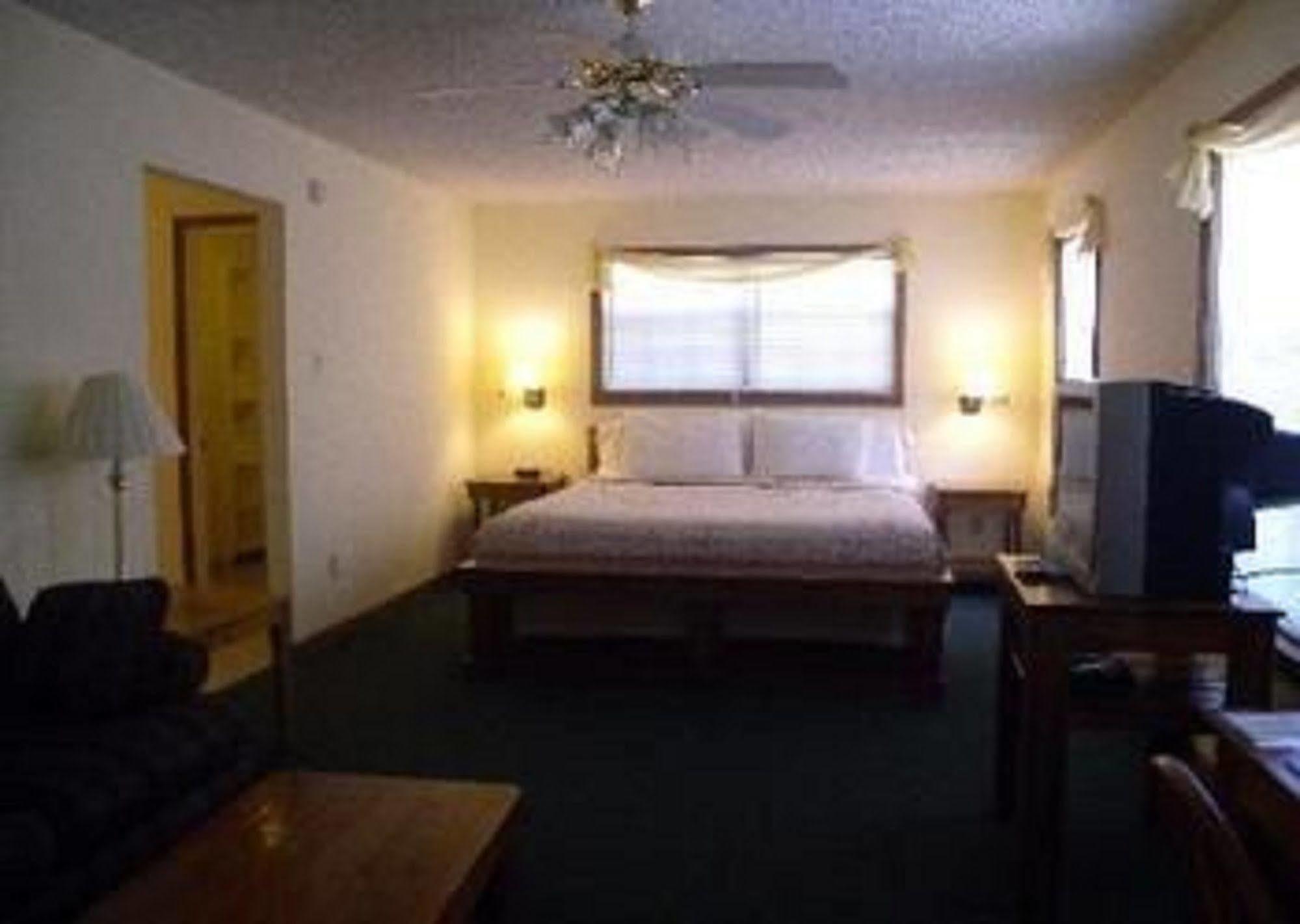 Pine Creek Country Inn Nacogdoches Exterior foto